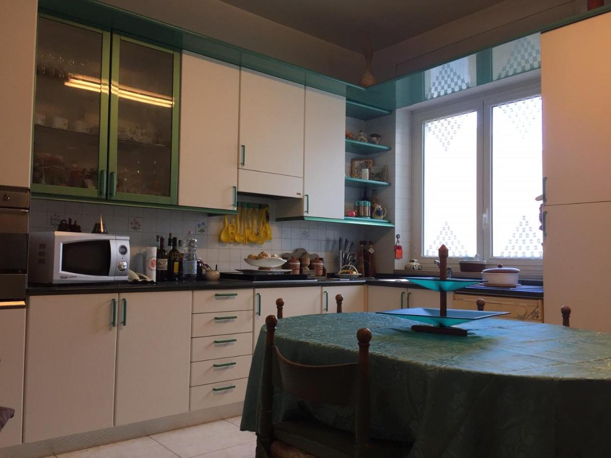 B&B Donna Porzia Трани Экстерьер фото
